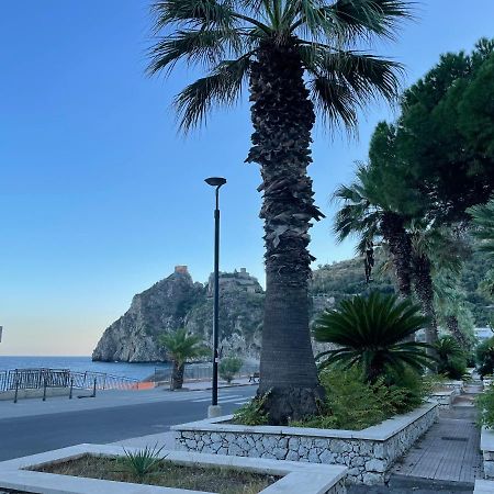 Incantevole Appartamento Taormina Сант-Алессио-Сикуло Экстерьер фото