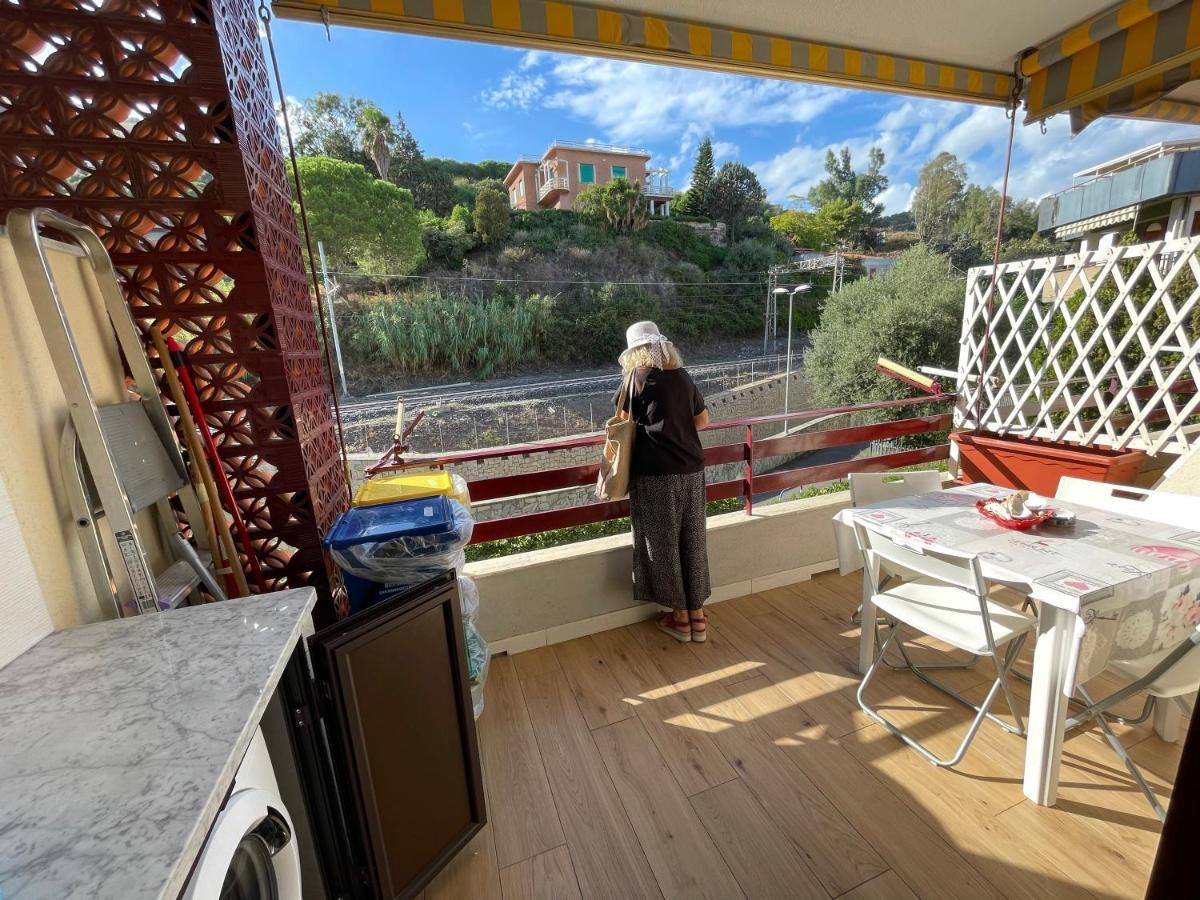 Incantevole Appartamento Taormina Сант-Алессио-Сикуло Экстерьер фото